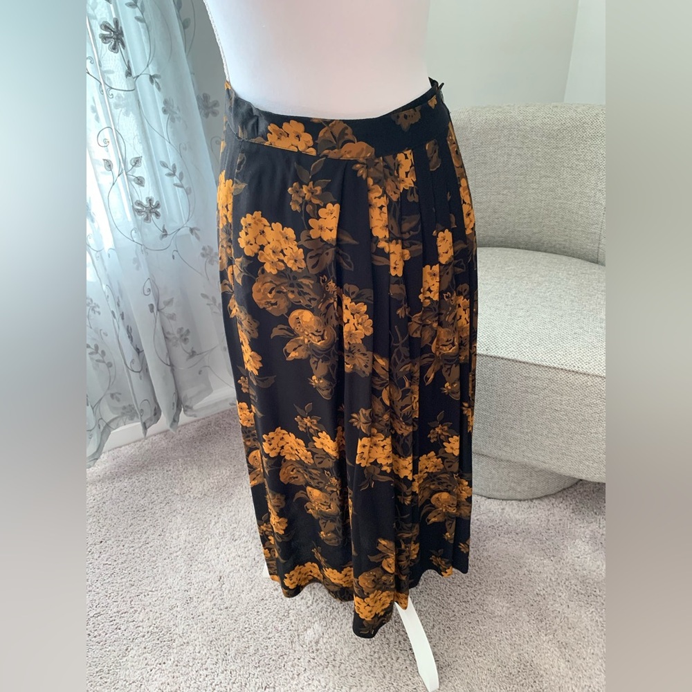 Jones New York Black and Gold Floral Maxi Skirt